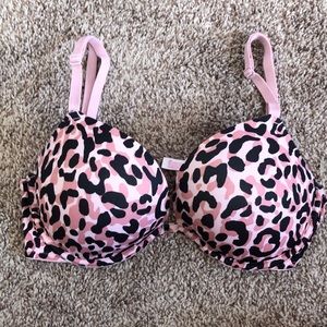 Victoria’s Secret wear everywhere super push up